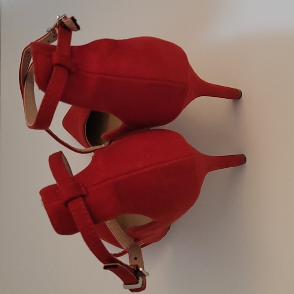 Red High heels - Picture 5 of 5